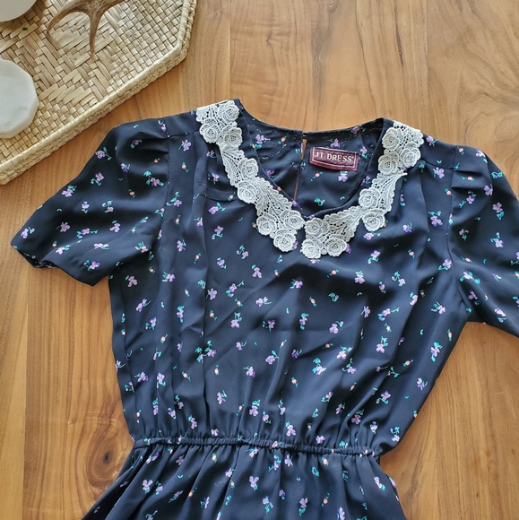 VINTAGE Cottage core Floral Semi-Sheer Dress - Picture 7 of 9